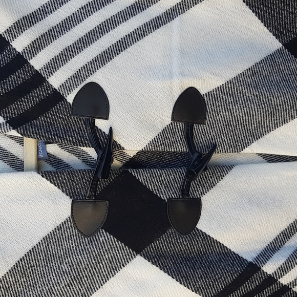 Signature Weekend poncho Size S/M - Picture 2 of 3